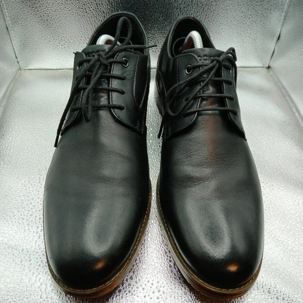 Rockport sleek black